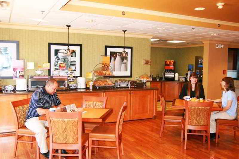 Hampton Inn Concord/Kannapolis Restoran gambar